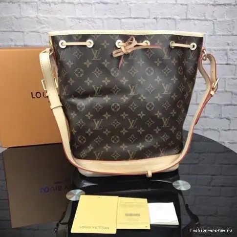Fashionrepsfam ru LV 1906BL0146 Bags 0818